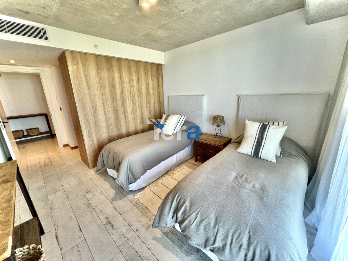 Casa ID.20960 - CASA EN VENTA 3 DORM. EN BARRIO LAGUNA BLANCA 