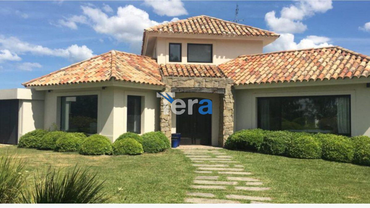 Casa ID.20852 - casa luminosa, frente mar 4 dormitorios venta