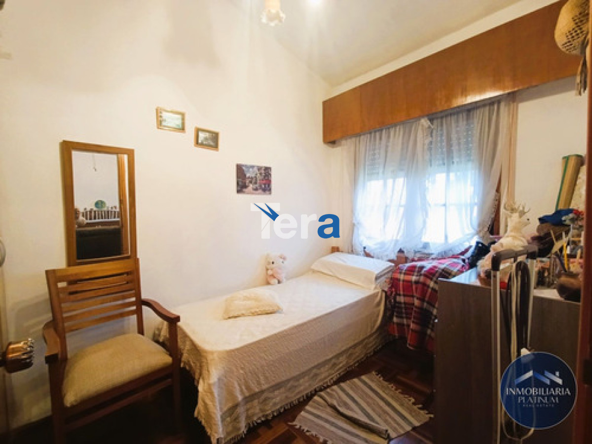 Casa ID.21444 - Dos Casas En Venta 5 Dormitorios Y 3 Baños C/ Cochera En Solymar