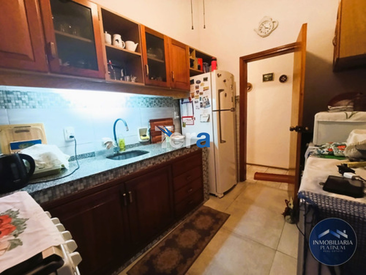 Casa ID.21444 - Dos Casas En Venta 5 Dormitorios Y 3 Baños C/ Cochera En Solymar