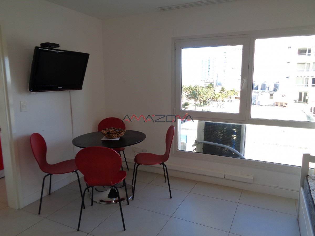 Apartamento ID.5669 - Apartamento en Venta,  Punta del Este