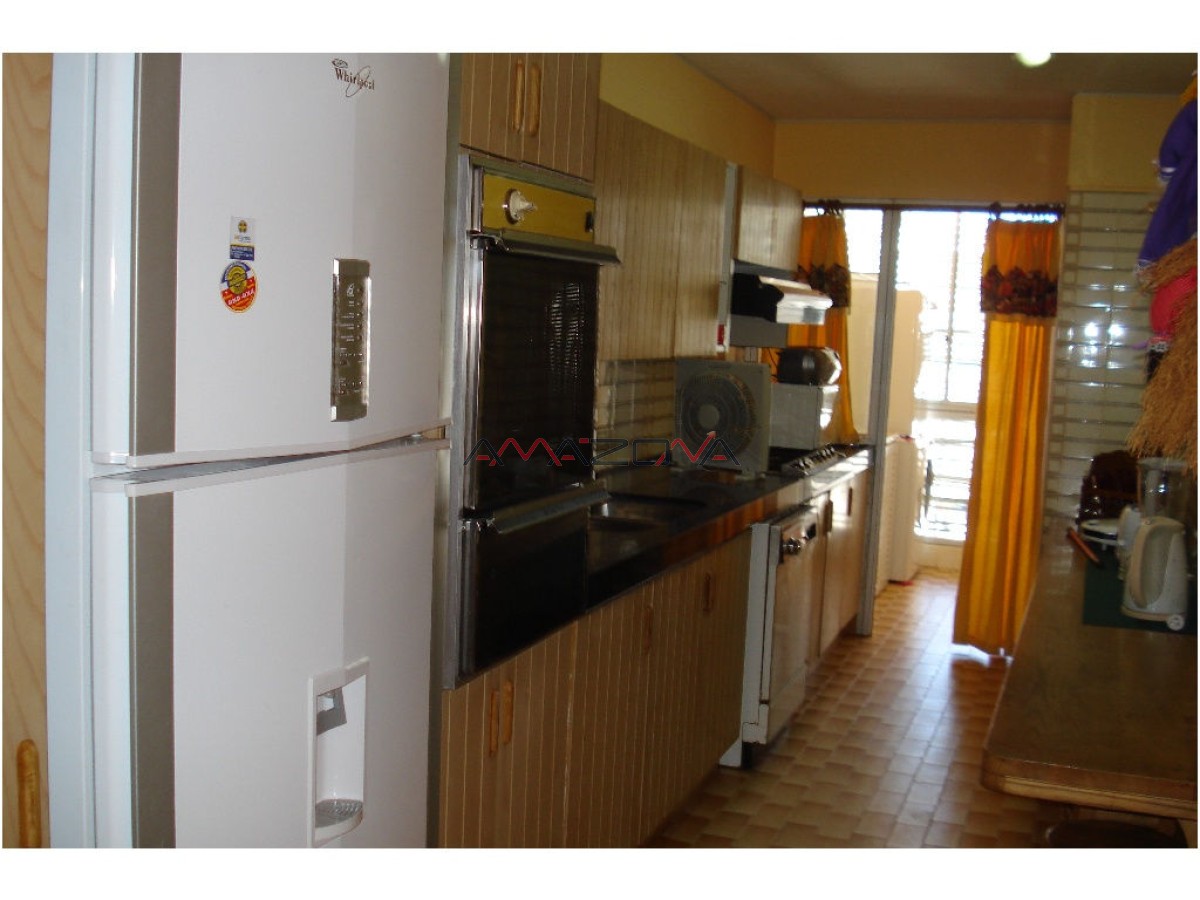 Apartamento ID.4951 - Apartamento en Mansa, primera línea 3 dormitorios y dependencia