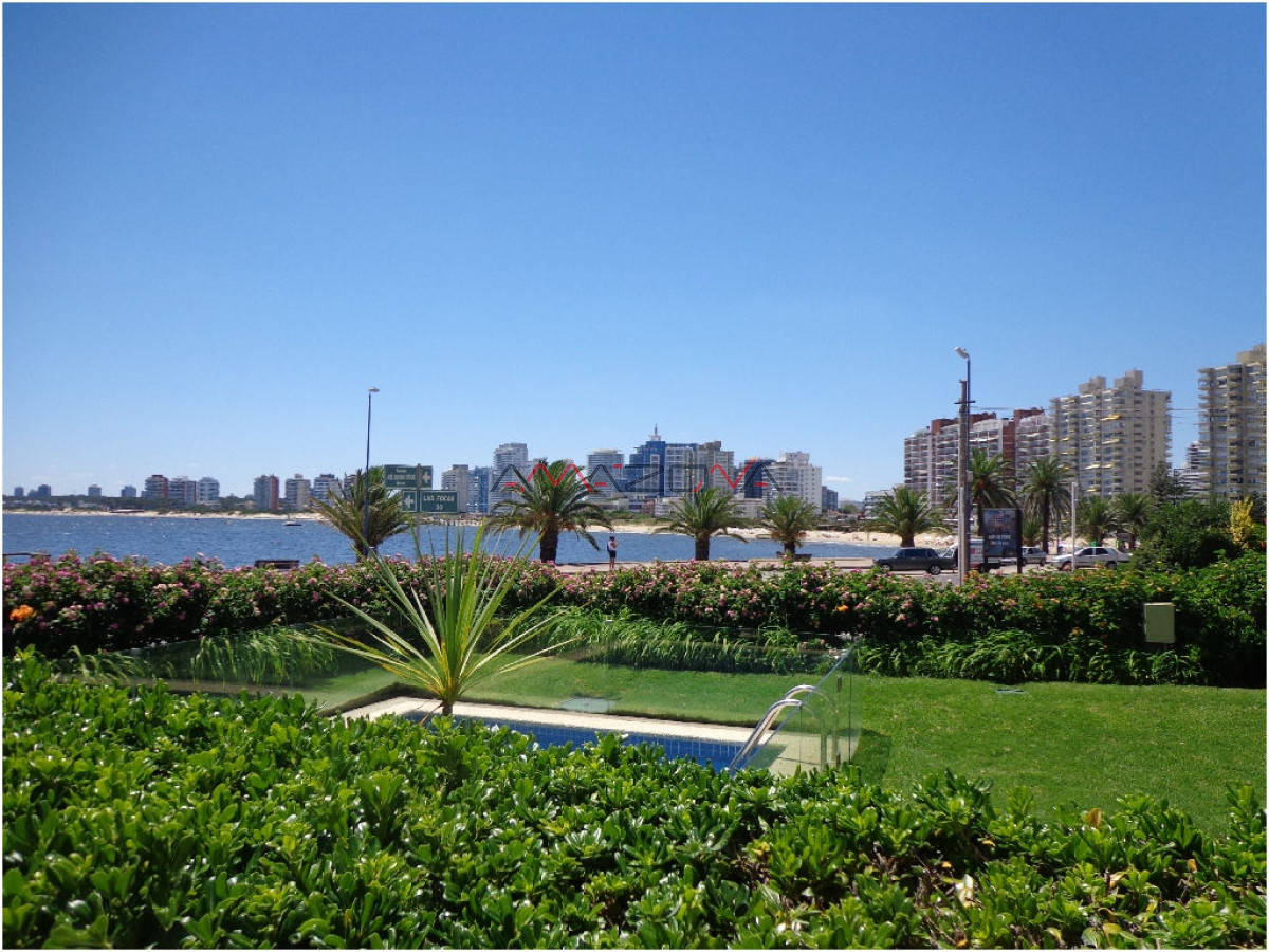 Apartamento ID.4917 - Con piscina propia, espectacular vista y ubicaciónALQUILER Y VENTA PUERTO