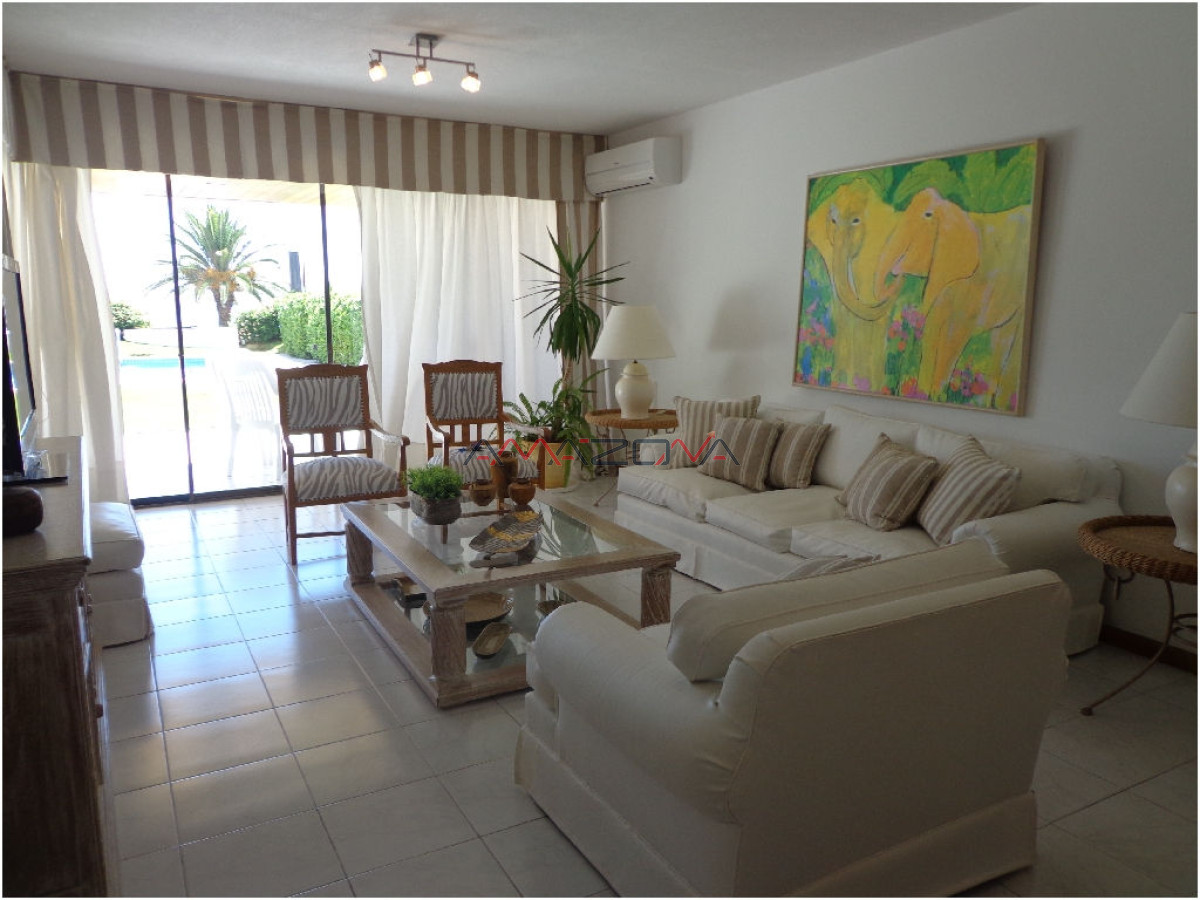 Apartamento ID.4917 - Con piscina propia, espectacular vista y ubicaciónALQUILER Y VENTA PUERTO