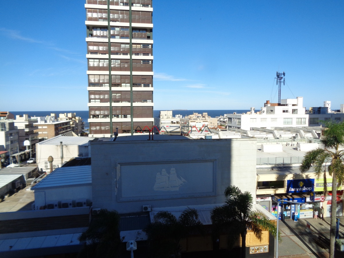Apartamento ID.5669 - Apartamento en Venta,  Punta del Este