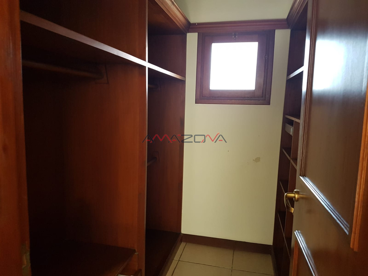 Casa ID.4961 - Casa en Bo. Cordoba, 3 dormitorios 