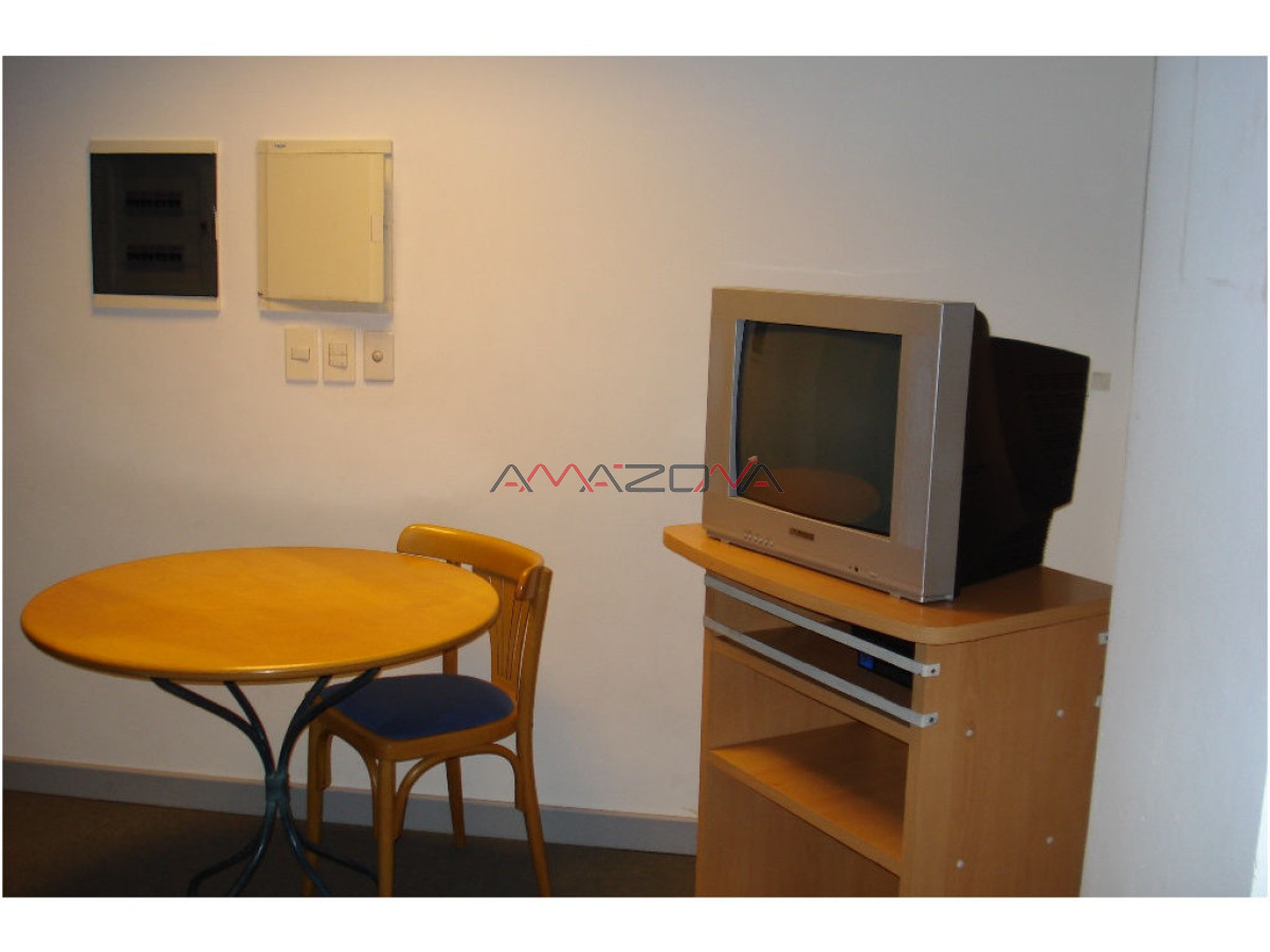 Apartamento ID.4951 - Apartamento en Mansa, primera línea 3 dormitorios y dependencia