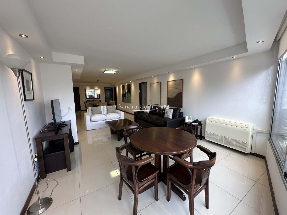 Apartamento ID.2902 -  ROOSVELT VENTA APARTAMENTO PARA LA VENTA 3 DORMITORIOS RECICLADO