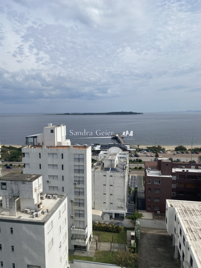 Apartamento ID.1734 - VENTA: A PASOS DE ENJOY TORRE DE CATEGORIA 2 DORMITORIOS MANSA