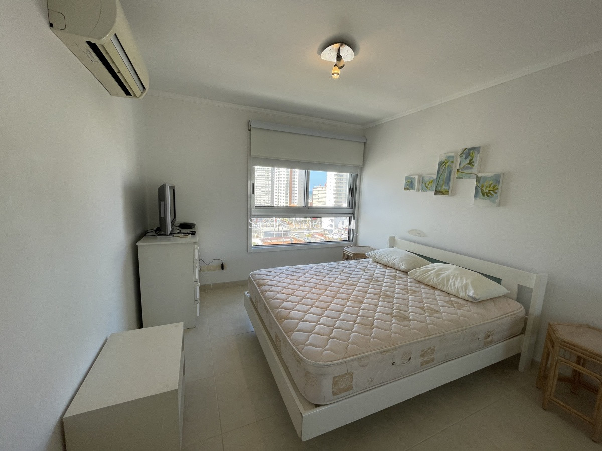 Apartamento ID.2335 - ART BOULEVARD 3 DORMITORIOS Y DEP. VENTA Y ALQUILER PUNTA DEL ESTE