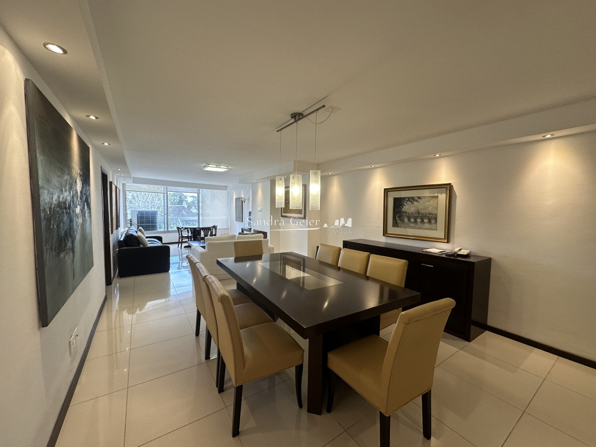 Apartamento ID.2902 -  ROOSVELT VENTA APARTAMENTO PARA LA VENTA 3 DORMITORIOS RECICLADO