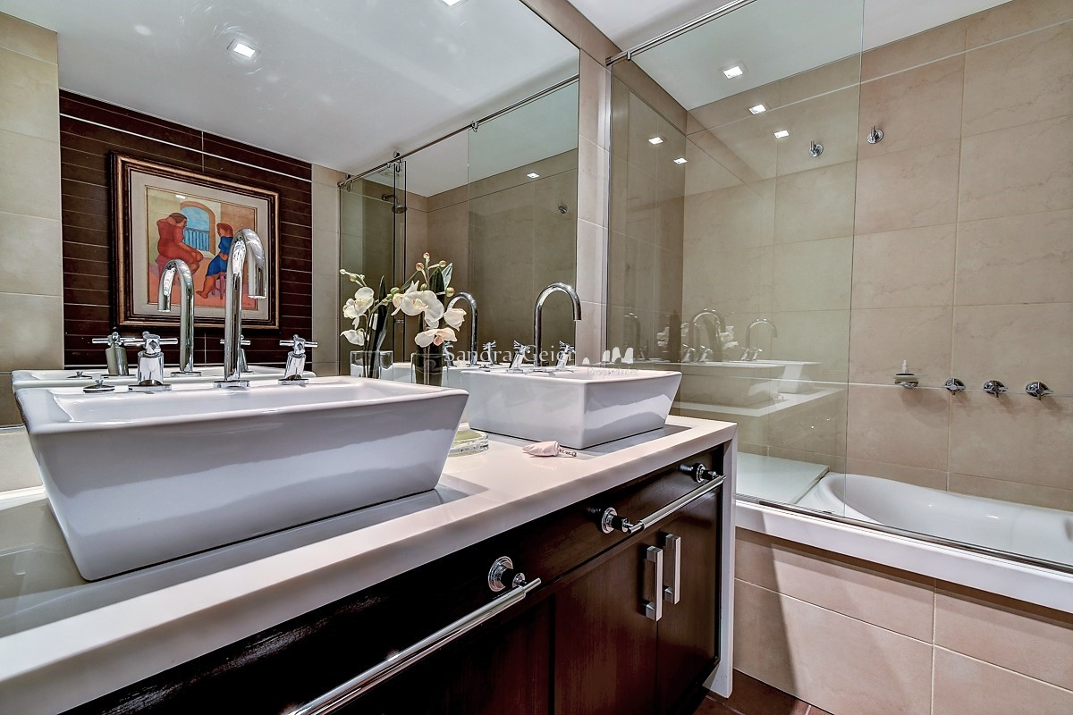 Apartamento ID.1154 - VENTA APARTAMENTO PREMIUN, PUNTA DEL ESTE 4 DORMITORIOS