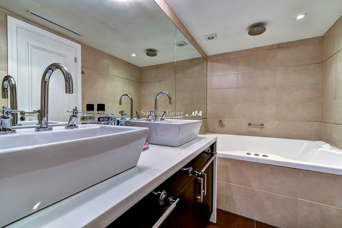 Apartamento ID.1154 - VENTA APARTAMENTO PREMIUN, PUNTA DEL ESTE 4 DORMITORIOS
