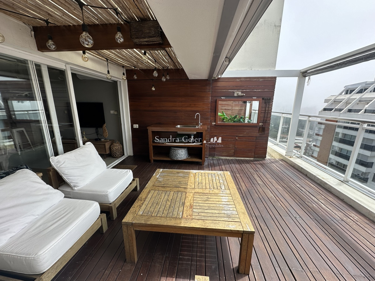 Apartamento ID.1136 - ALQUILER FIN DE AÑO HASTA EL 03 ENERO 3 DORMITORIOS PARRILLERO PROPIO