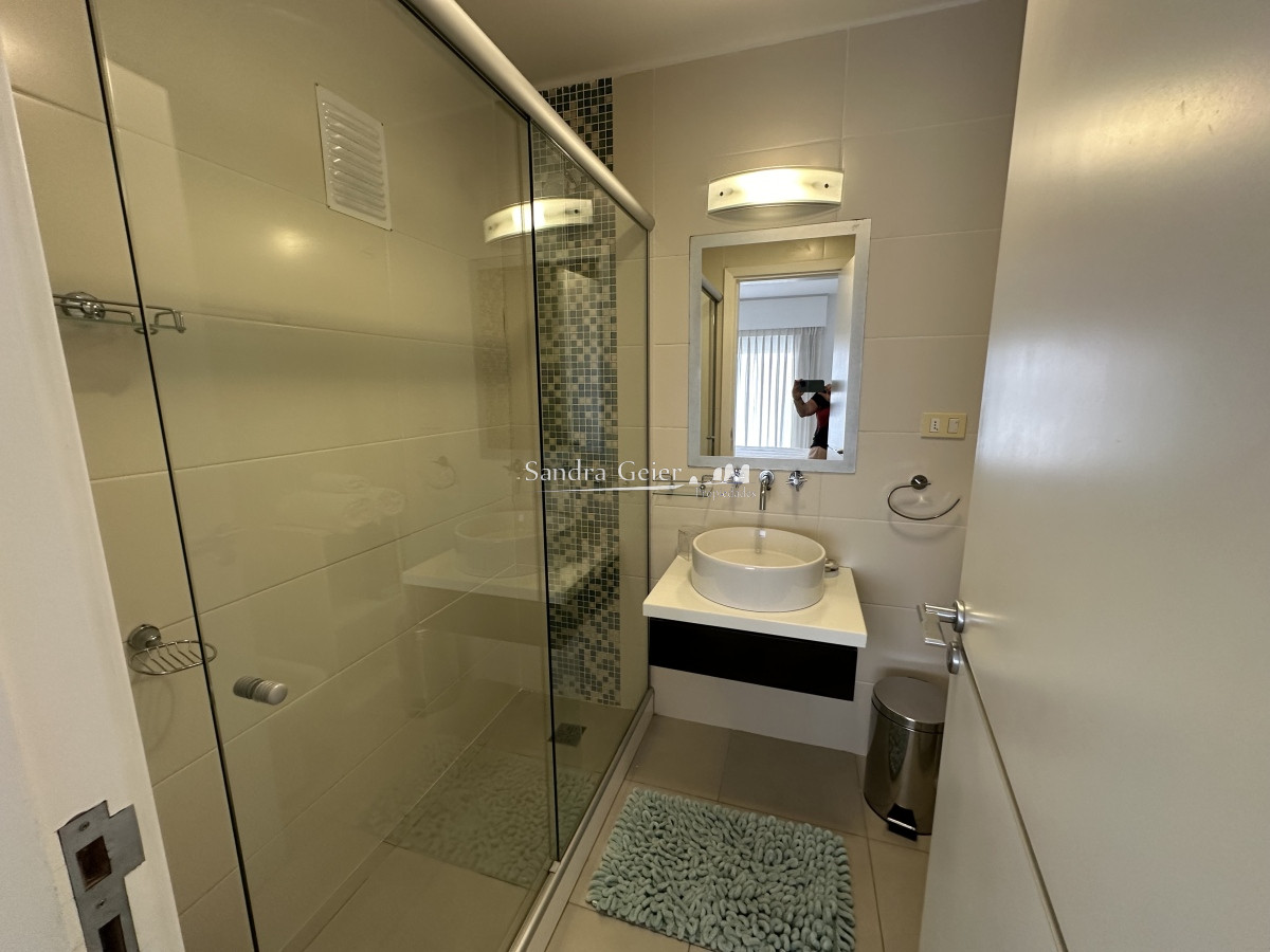 Apartamento ID.1136 - ALQUILER FIN DE AÑO HASTA EL 03 ENERO 3 DORMITORIOS PARRILLERO PROPIO