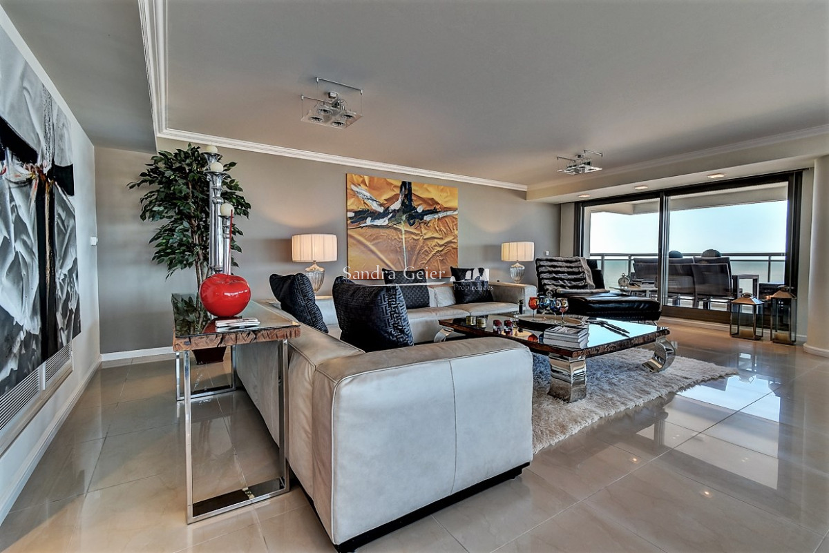Apartamento ID.1154 - VENTA APARTAMENTO PREMIUN, PUNTA DEL ESTE 4 DORMITORIOS
