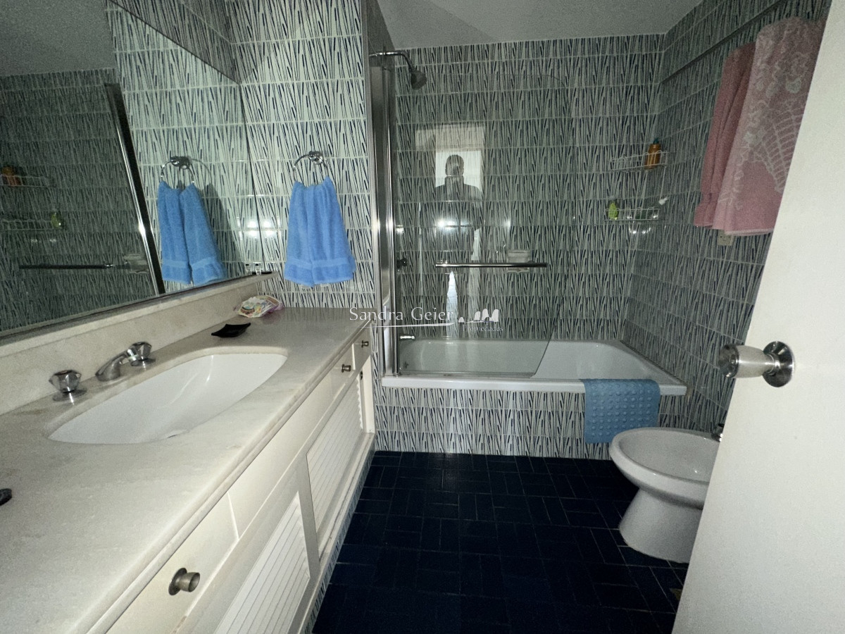 Apartamento ID.2130 - VENTA 3 DORMITORIOS EN LA PENINSULA PUNTA DEL ESTE