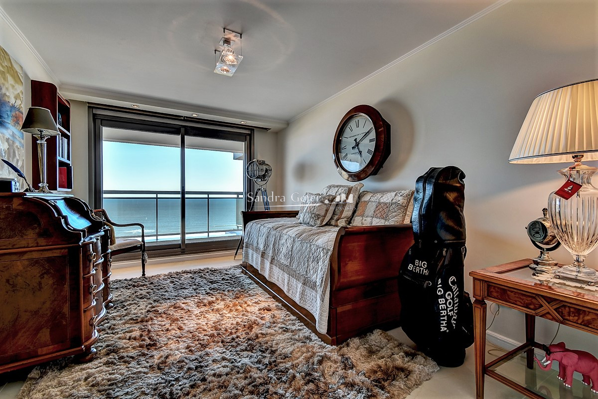 Apartamento ID.1154 - VENTA APARTAMENTO PREMIUN, PUNTA DEL ESTE 4 DORMITORIOS