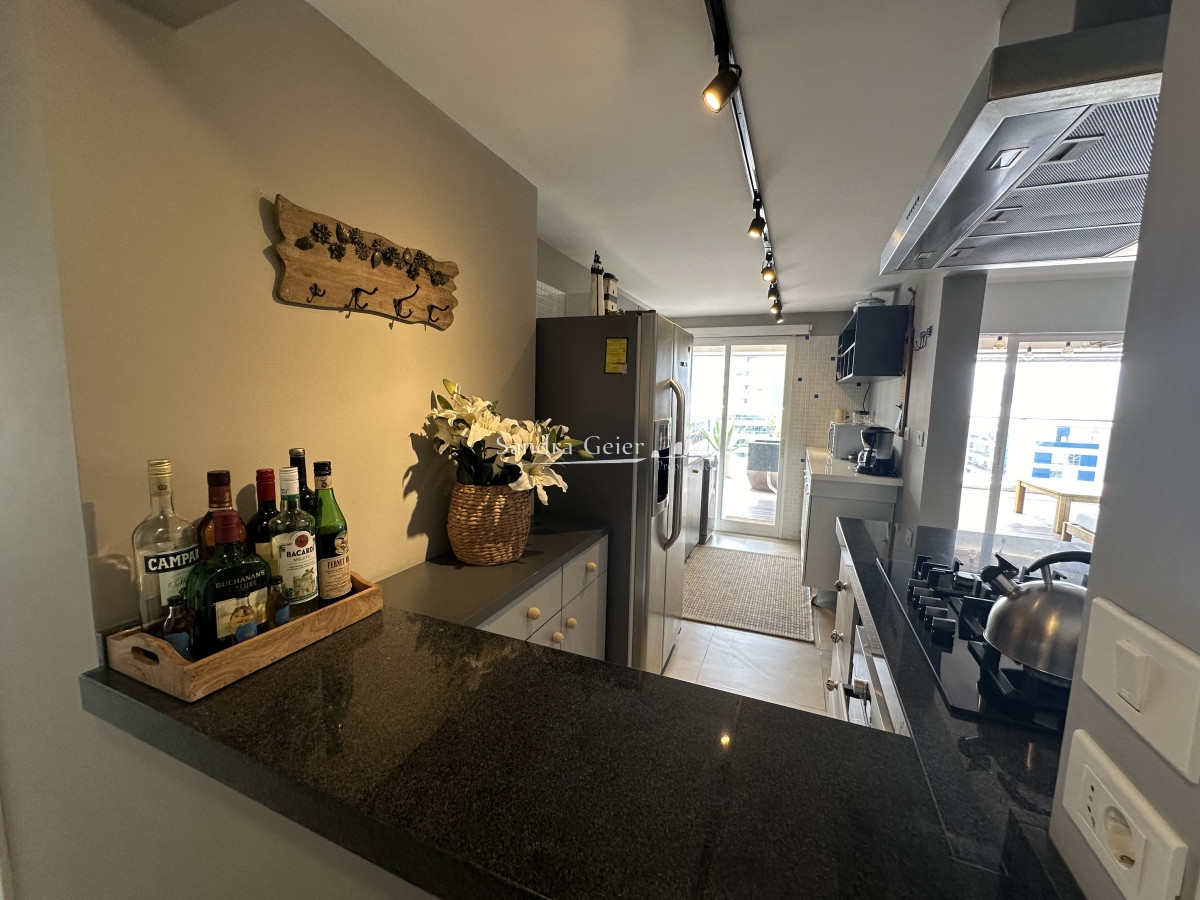 Apartamento ID.1136 - ALQUILER FIN DE AÑO HASTA EL 03 ENERO 3 DORMITORIOS PARRILLERO PROPIO