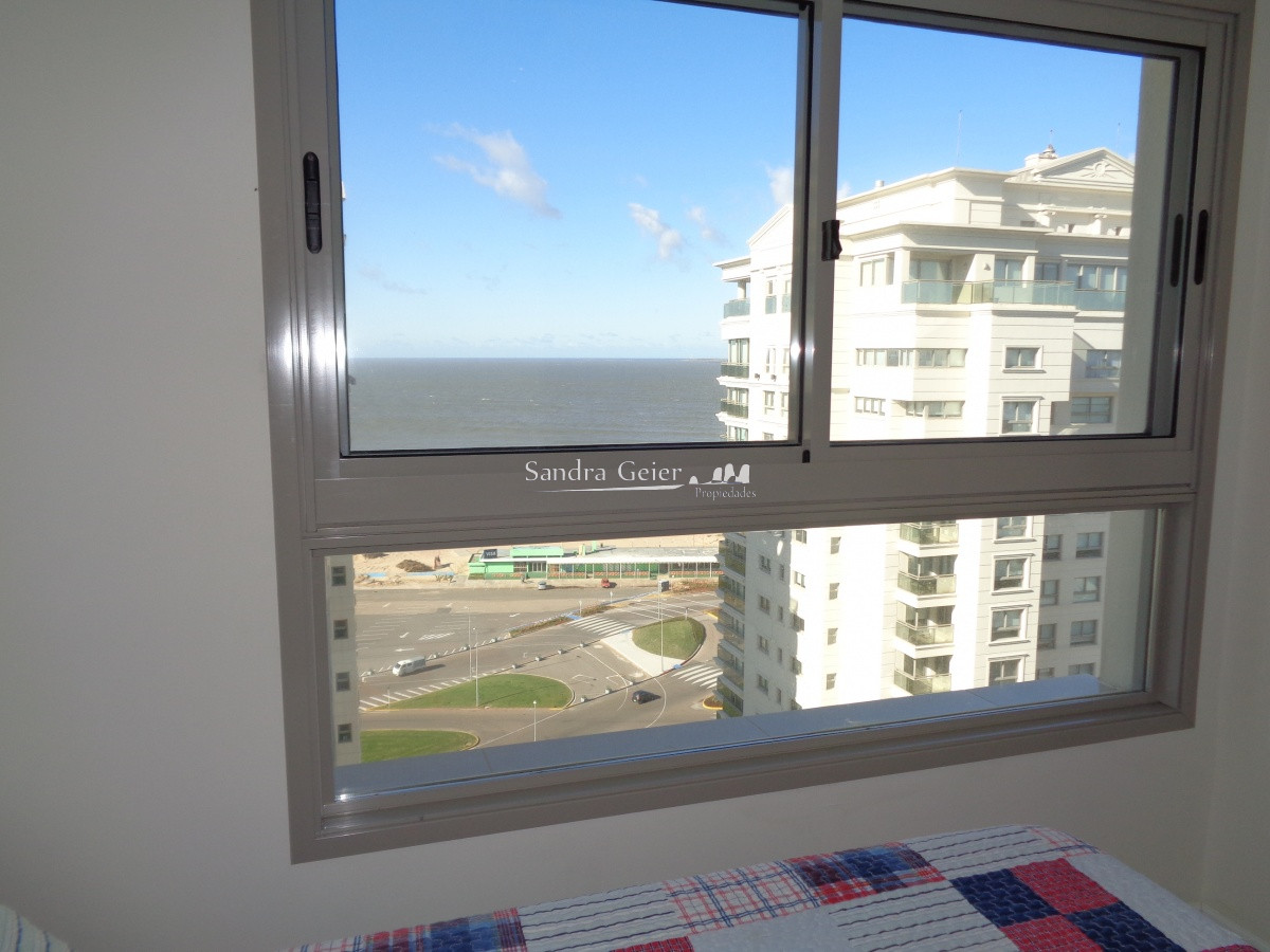 Apartamento ID.1364 - PENT HOUSE EN TORRE IMPERIAL DE PUNTA DEL ESTE VENTA 