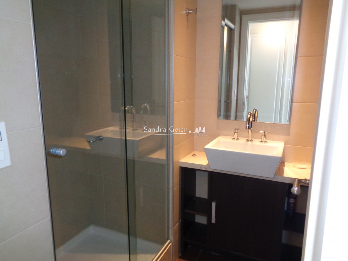 Apartamento ID.1364 - PENT HOUSE EN TORRE IMPERIAL DE PUNTA DEL ESTE VENTA 