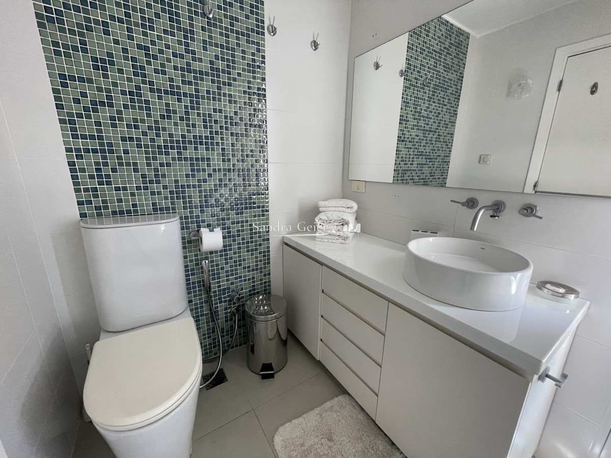 Apartamento ID.1136 - ALQUILER FIN DE AÑO HASTA EL 03 ENERO 3 DORMITORIOS PARRILLERO PROPIO