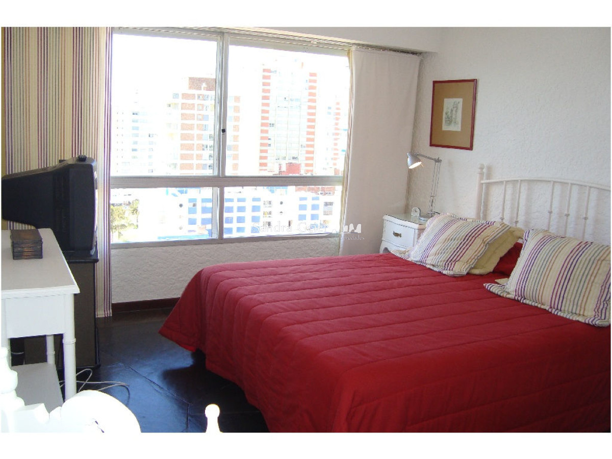 Apartamento ID.1349 - VENTA Y ALQUILER APARTAMENTO 3 DORMITORIOS PENINSULA PUERTO