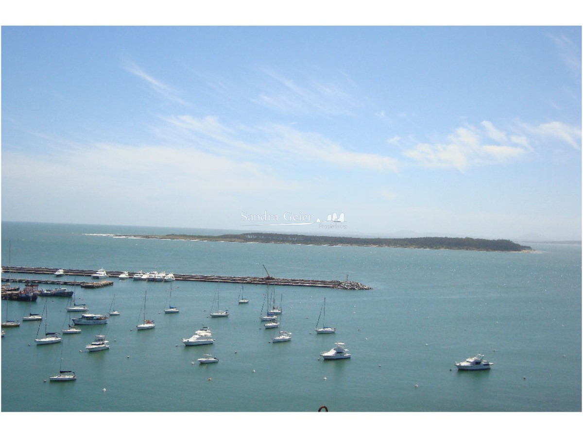 Apartamento ID.1349 - VENTA Y ALQUILER APARTAMENTO 3 DORMITORIOS PENINSULA PUERTO