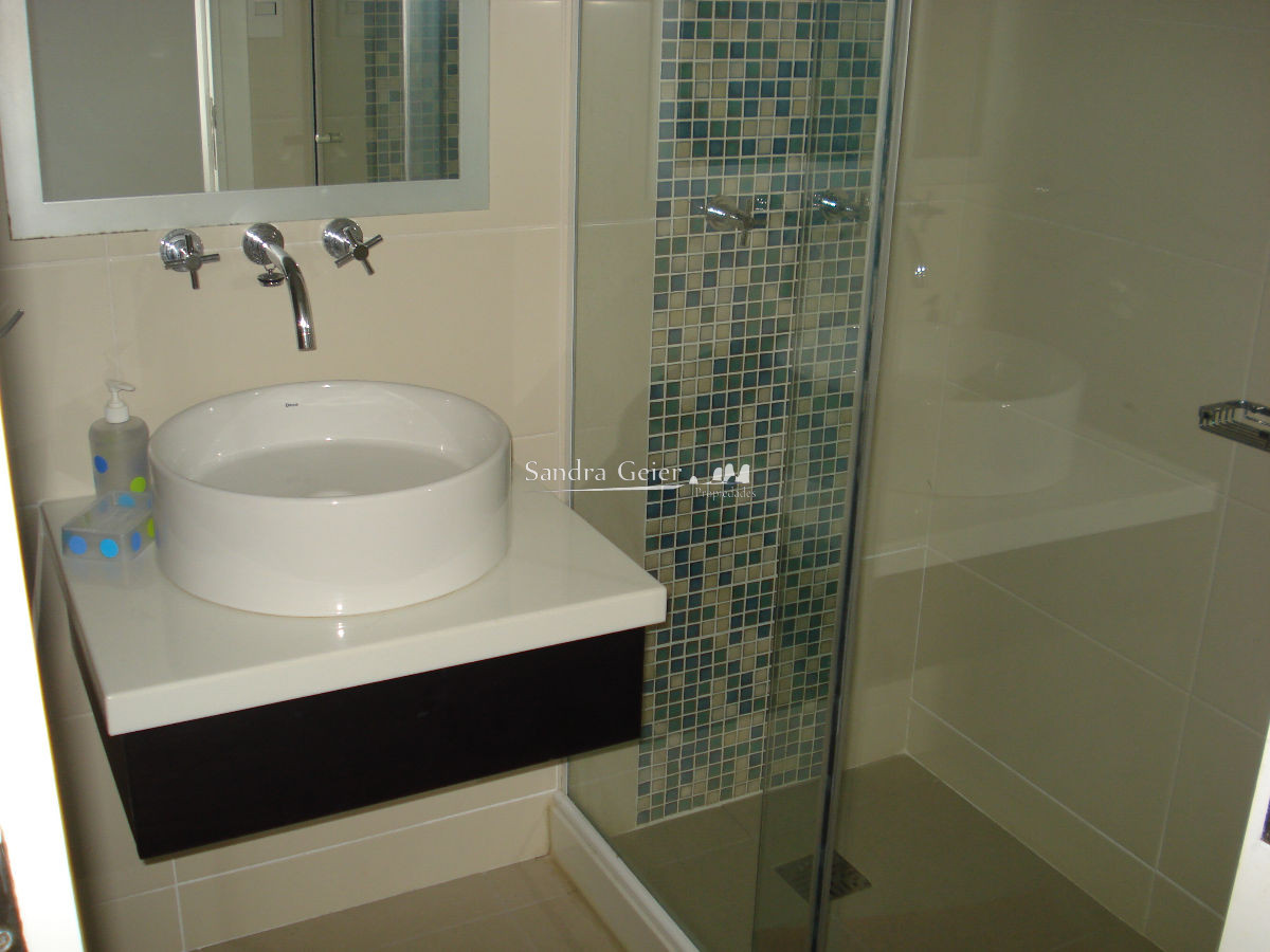 Apartamento ID.1485 - APTO EN VENTA, PUNTA DEL ESTE,  PARRILLERO PROPIO, EXCELENTE UBICACION, MULTIPLES SERVICIOS