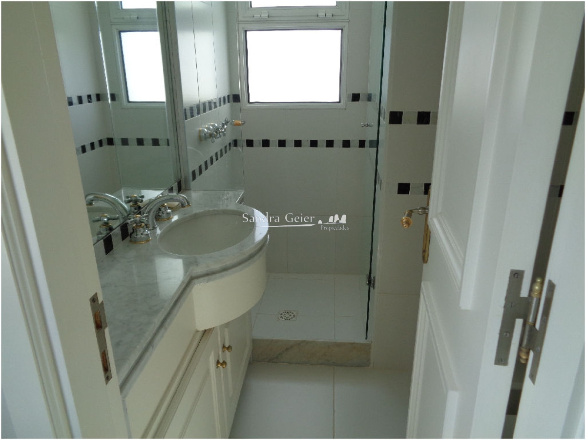 Apartamento ID.1202 - Apartamento en Brava, 3 dormitorios *