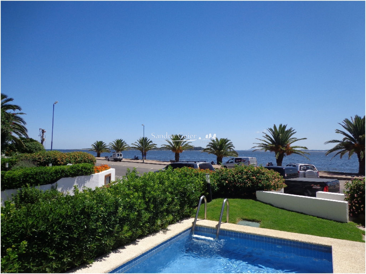 Apartamento ID.2757 - Con piscina propia, espectacular vista y ubicaciónALQUILER Y VENTA PUERTO