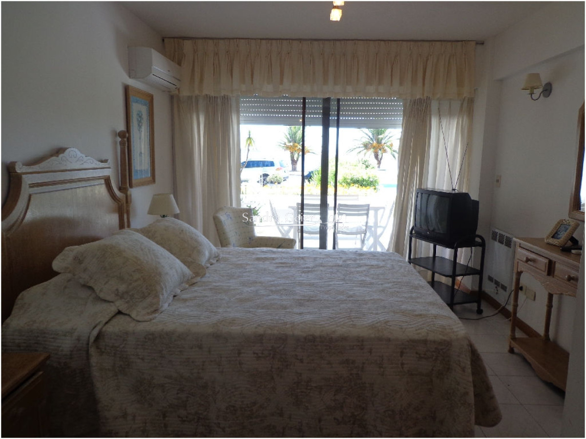 Apartamento ID.2757 - Con piscina propia, espectacular vista y ubicaciónALQUILER Y VENTA PUERTO