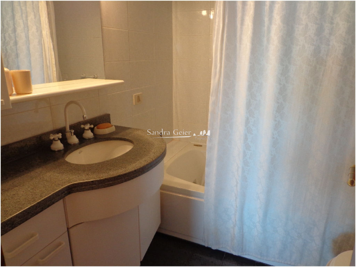 Apartamento ID.2757 - Con piscina propia, espectacular vista y ubicaciónALQUILER Y VENTA PUERTO