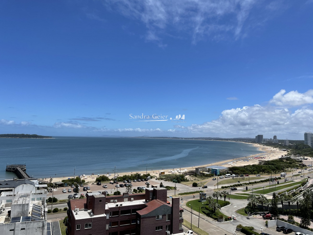 Apartamento ID.1732 - EN VENTA 3 DORMITORIOS 3 BAÑOS EN SUITE MANSA !!!