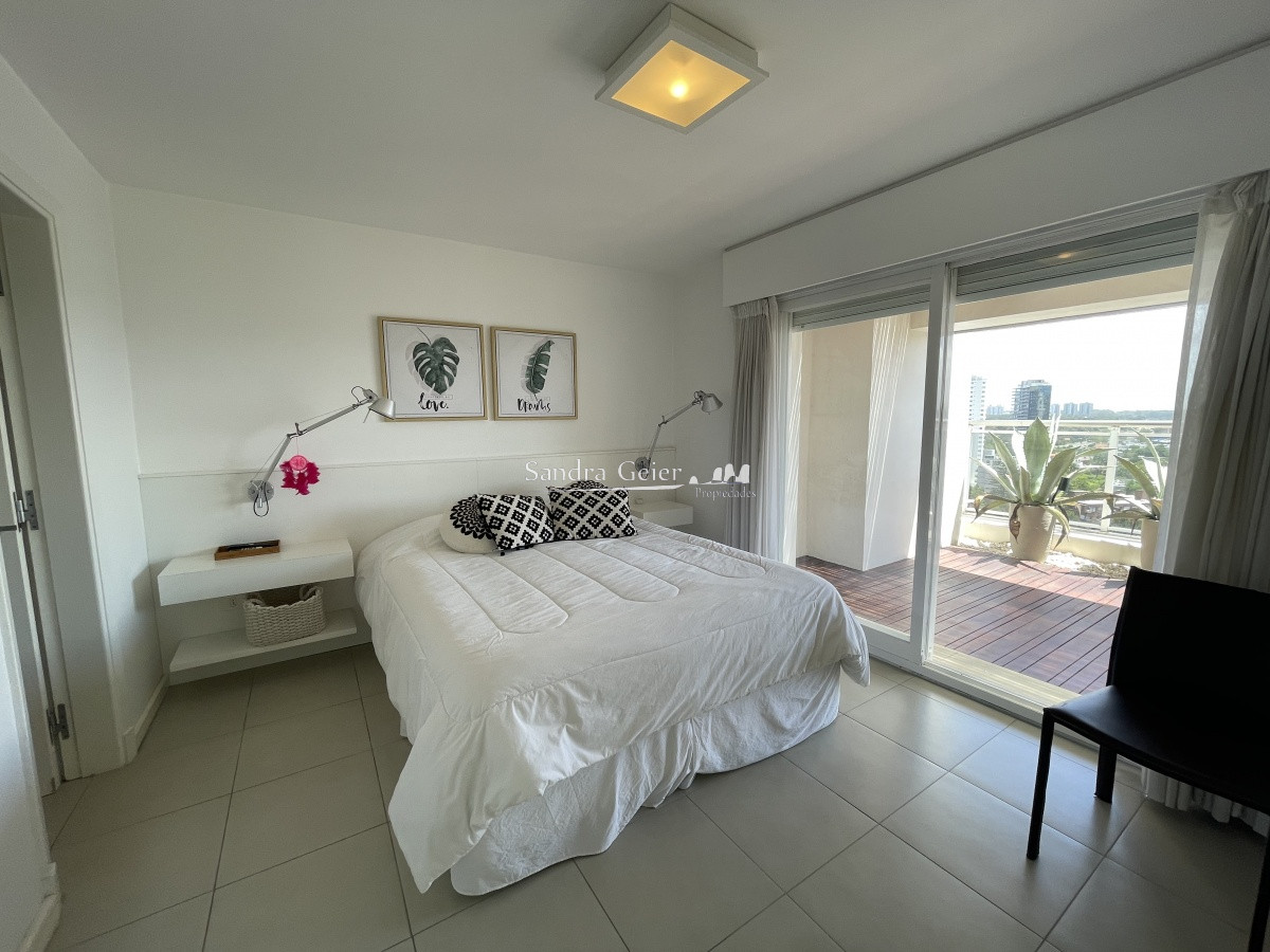 Apartamento ID.1136 - ALQUILER FIN DE AÑO HASTA EL 03 ENERO 3 DORMITORIOS PARRILLERO PROPIO