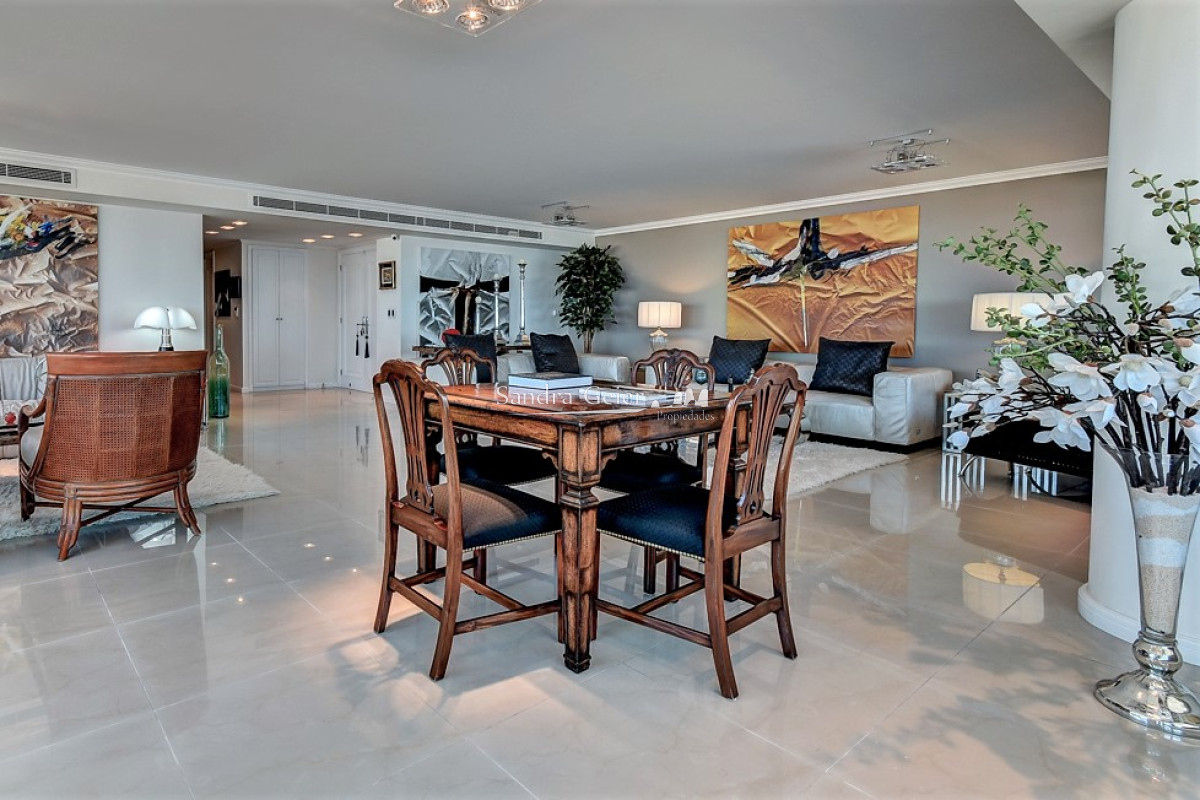 Apartamento ID.1154 - VENTA APARTAMENTO PREMIUN, PUNTA DEL ESTE 4 DORMITORIOS