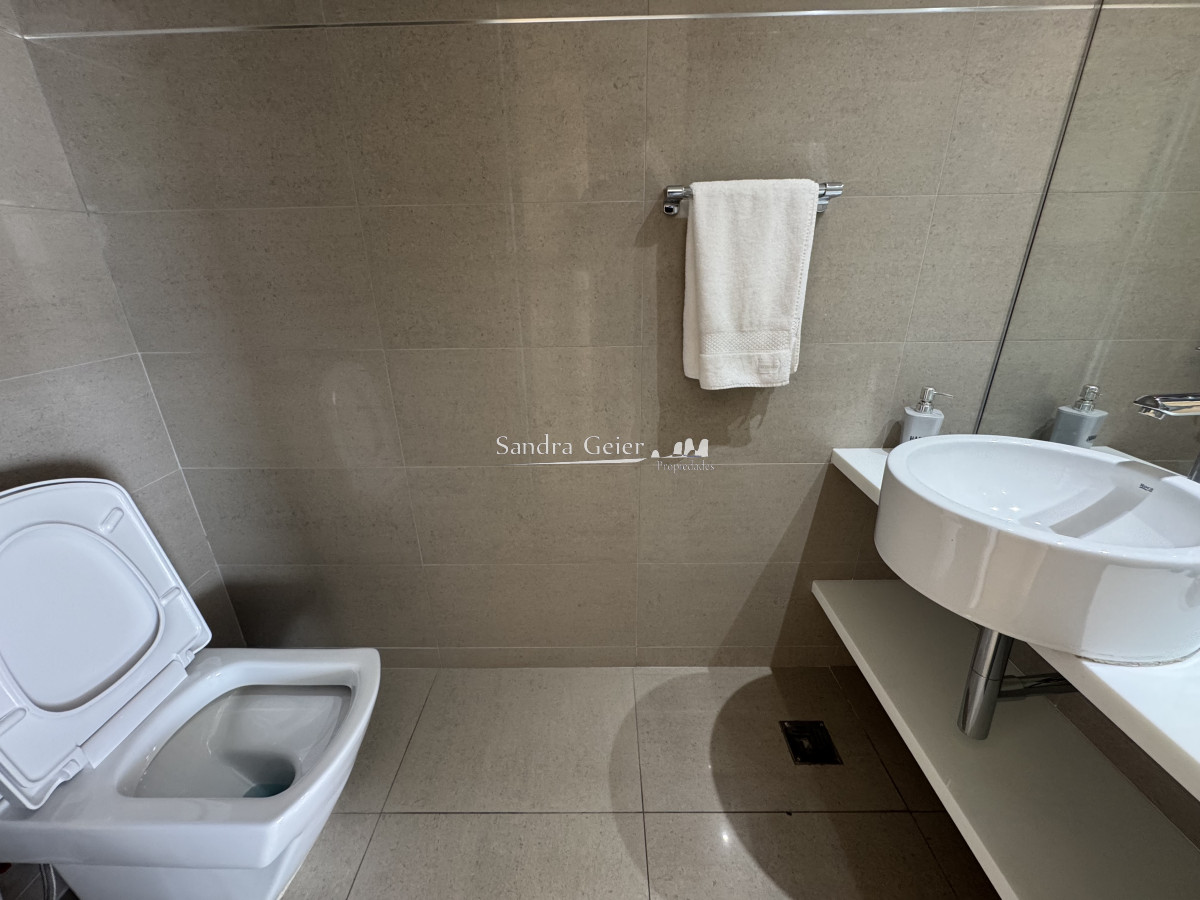 Apartamento ID.1734 - VENTA: A PASOS DE ENJOY TORRE DE CATEGORIA 2 DORMITORIOS MANSA