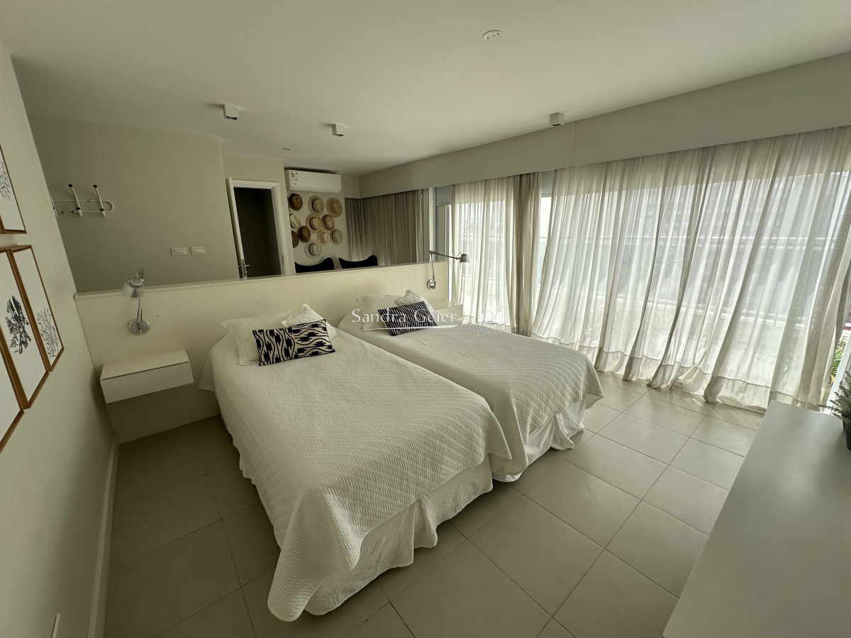 Apartamento ID.1136 - ALQUILER FIN DE AÑO HASTA EL 03 ENERO 3 DORMITORIOS PARRILLERO PROPIO