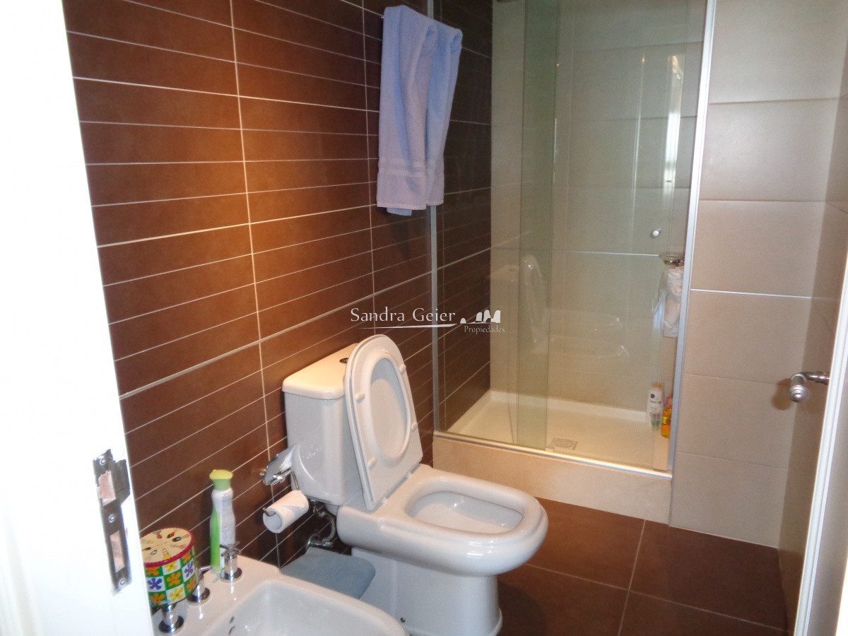 Apartamento ID.1364 - PENT HOUSE EN TORRE IMPERIAL DE PUNTA DEL ESTE VENTA 