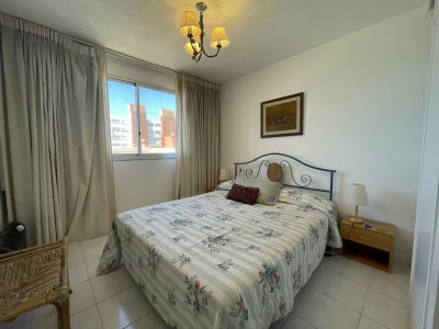 Apartamento ID.1641 - Apartamento en Venta,  Punta del Este, 2 dormitorios, múltiples servicios