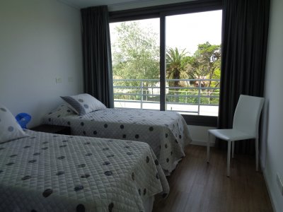 Apartamento ID.1765 - MANSA VENTA Y ALQUILER   3 DORMITORIOS 2 BAÑOS AIDY GRILL