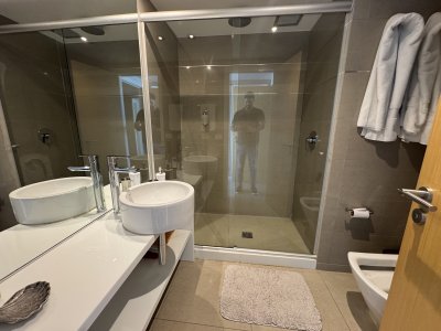 Apartamento ID.1734 - VENTA: A PASOS DE ENJOY TORRE DE CATEGORIA 2 DORMITORIOS MANSA