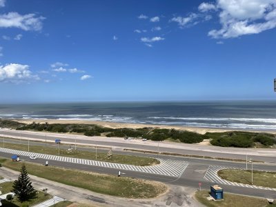 Apartamento ID.1366 - HERMOSO PEN HOUSE EN ALQUILER CON  VISTA A LA PLAYA BRAVA PARA 6 PERSONAS PUNTA DEL ESTE 
