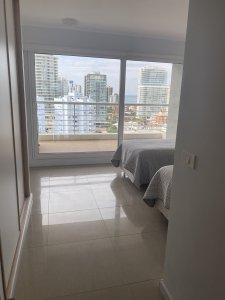 Apartamento ID.1734 - VENTA: A PASOS DE ENJOY TORRE DE CATEGORIA 2 DORMITORIOS MANSA