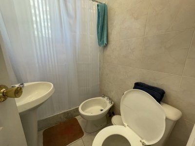 Apartamento ID.1641 - Apartamento en Venta,  Punta del Este, 2 dormitorios, múltiples servicios