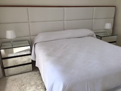 Apartamento ID.1926 - VENTA EN PUNTA DEL ESTE TORRE IMPERIALE , PLANTA ESPECIAL, COCHERA DOBLE,  192M2 