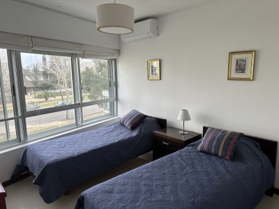 Apartamento ID.2902 -  ROOSVELT VENTA APARTAMENTO PARA LA VENTA 3 DORMITORIOS RECICLADO