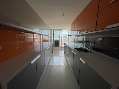 Apartamento ID.1732 - EN VENTA 3 DORMITORIOS 3 BAÑOS EN SUITE MANSA !!!