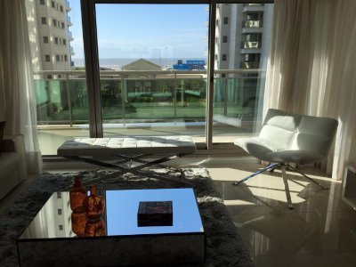 Apartamento ID.1926 - VENTA EN PUNTA DEL ESTE TORRE IMPERIALE , PLANTA ESPECIAL, COCHERA DOBLE,  192M2 