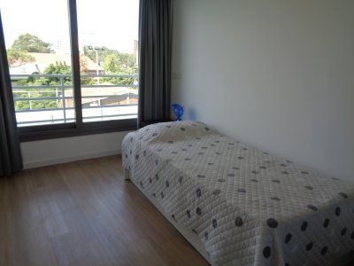 Apartamento ID.1765 - MANSA VENTA Y ALQUILER   3 DORMITORIOS 2 BAÑOS AIDY GRILL